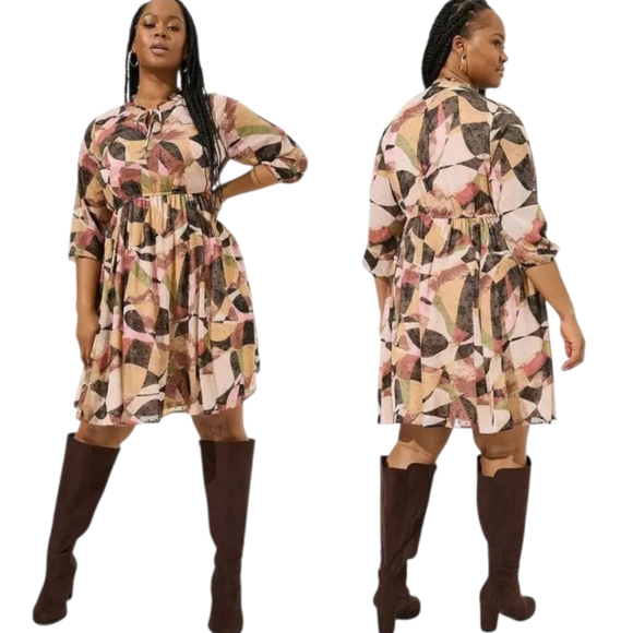 TORRID🔖NWT! Clip Dot Front Keyhole Skater Dress - Size 2X - Picture 2 of 15